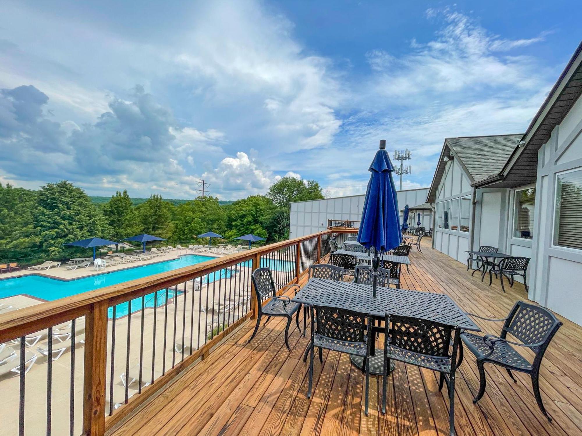 Premier Cozy Cabin - Free Amenities & Comm Indoor Pools Бушкілл Екстер'єр фото